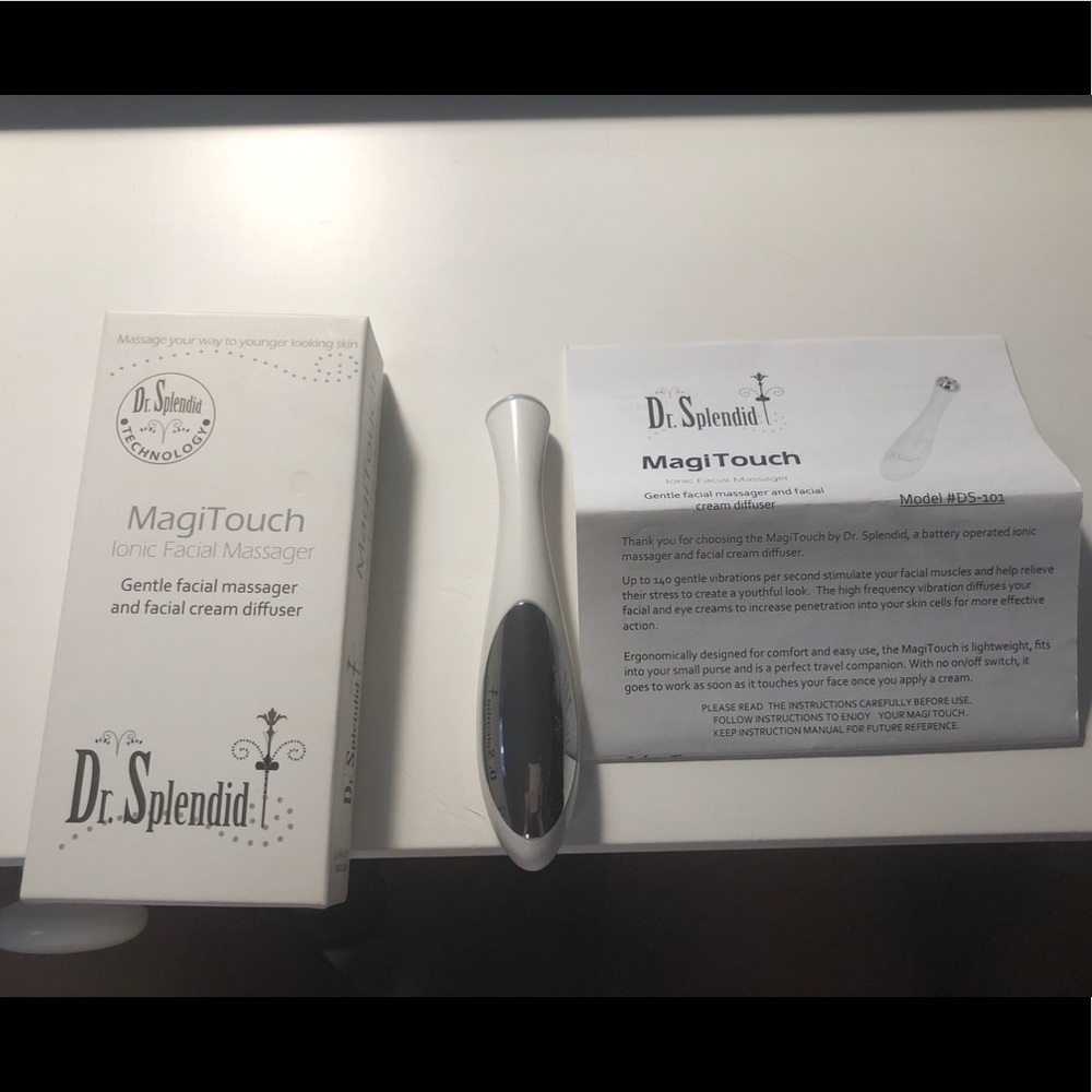 MagiTouch Ionic Facial Massager